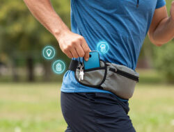 Panduan Memilih Tas Pinggang Lari Yang Ringan Untuk Membawa Ponsel Dan Kunci